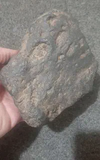 شهاب سنگی به وزن حدود۴کیلو