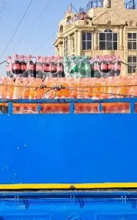 پخش نوشابه گازدار کوکا فانتا اسپرات