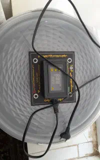 دستگاه جوجه کشی نیمه اتومات ۴۰ عددی