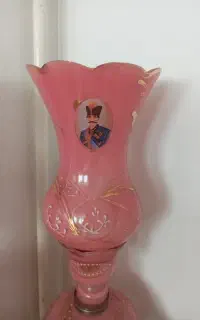 لاله شکسته اگه کسی داره پیام بده
