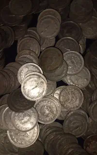 مقداری سکه تمیز