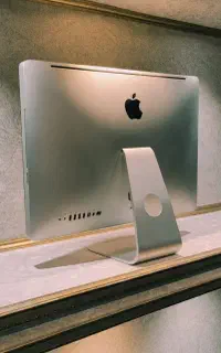 ایمک ۱۳۱۱ رم۸ i5 . 22 inch