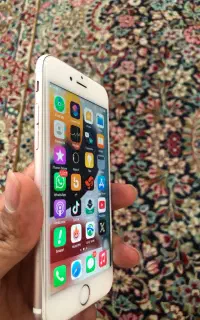 ایفون سیکس اس