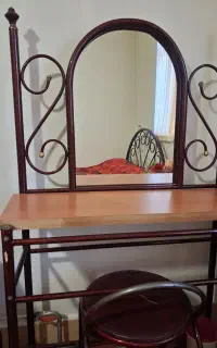 میز آرایش