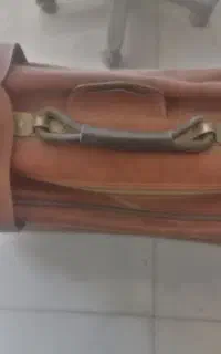 چمدان بزرگ خیلی قدیمی