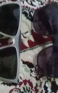 دو عینک پرادا و مورل