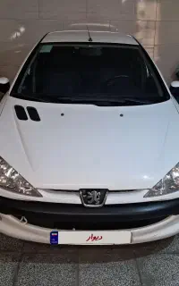 پژو۲۰۶ صندوقدار
