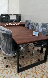 میز پایه فلزی