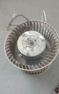 دینام یا موتور کولر دستی کوچک با پمپ و شناور داخلش