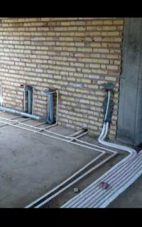 اجرای لوله کشی آب و فاضلاب