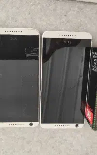 دو عددگوشی htc