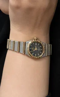 ساعت امگا زنانه دو رنگ