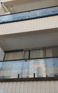 شیشه سکوریت .پارتیشن شیشه ای جام بالکن کرکره برقی