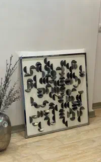 تابلو کاملا نو و استفاده نشده