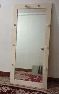 آینه قدی چراغ دار