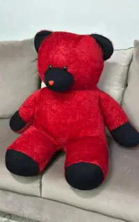 خرس قرمز بزرگ