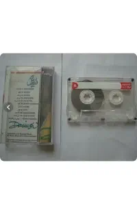 نوار کاست حدودا ۷۰ تا