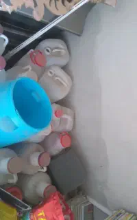 تعدادی دبه