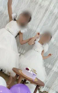 دو عدد پیراهن عروس بچه گانه