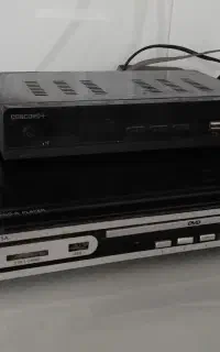 یک دستگاه دی وی دی،یک دستگاه دیجیتال