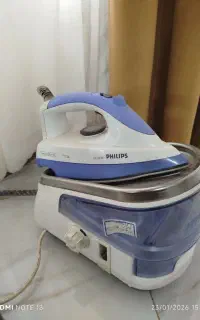 اتو بخار مخزن دار فلیپس gc8220