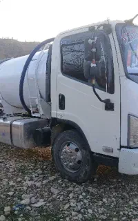 تخلیه چاه فاضلاب و لوله بازکنی ماشین سفید