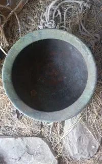 ظرف مسی قدیمی