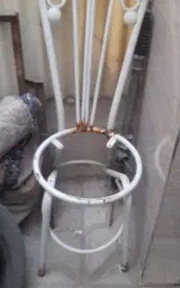 صندلی فلزی