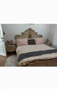 تخت سلطنتی