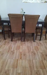 میز ناهار خوری ۶ نفره فروشی صندلی ها سالم