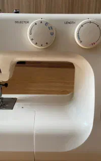 چرخ خیاطی ژانومه مدل ۱۰۱۲