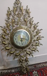 ساعت برنزی بسیار زیبا و تمیز به وزن ۴ ک