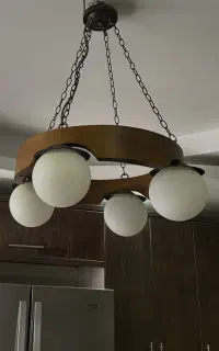 لوستر چوبی چهارشاخه
