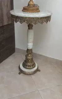 میز برنزی