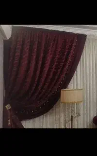 دستک پذیرایی مخمل ترک زرشکی باکیفیت در حد نو