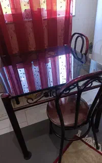 ناهارخوری فلزی