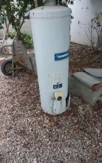 آبگرمکن ایستاده