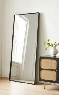 آینه قدی کرمی رنگ