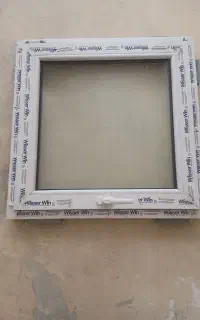 پنجره حمام و سرویس