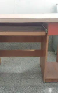 میز کامپیوتر و تحریر