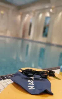 آموزش شنا استخر خصوصی هتل الماس۱