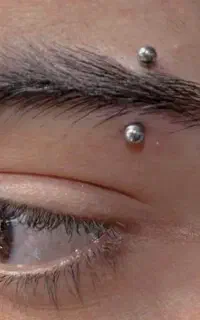 پیرسینگ تخصصی سوراخ گوش  لب ناف بینی اسمایل