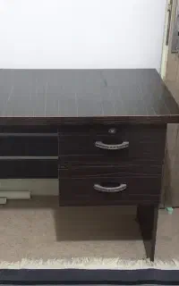 میز و صندلی اداری