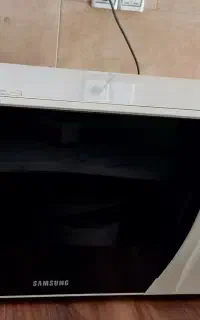 ماکروویو اصلی سامسونگ درحد نو کم کار وسالم