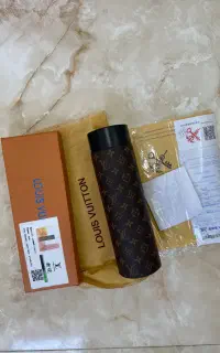 قمقمه لویس ویتون شناسنامه دار