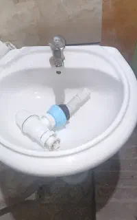 سلام فروش یک عدد روشویی کامل با زیر آب و شیر