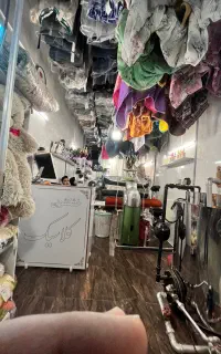 خشکشویی اتوشویی رنگ خیاطی پرده کلاسیک