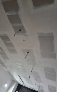 نقاشی ساختمان وکناف ونصب ترمووال  وقاب گچی..