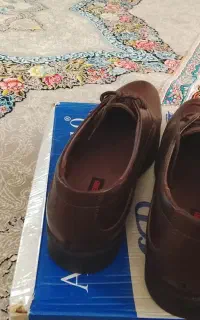 کفش قهوه ای سایز ۴۱کاملا نو هستن
