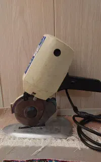 قیچی برقی مدل ۱۱۰